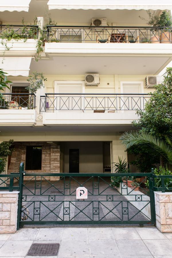 Apartmán & Parking 100m Kerameikos Metro